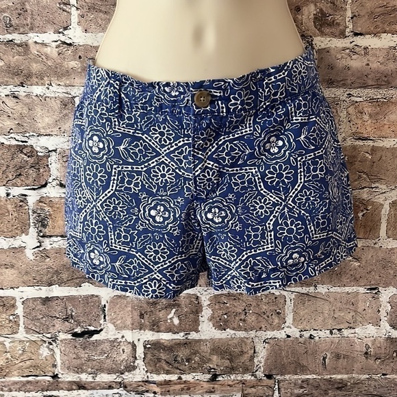 Old Navy Shorts - Picture 5 of 5